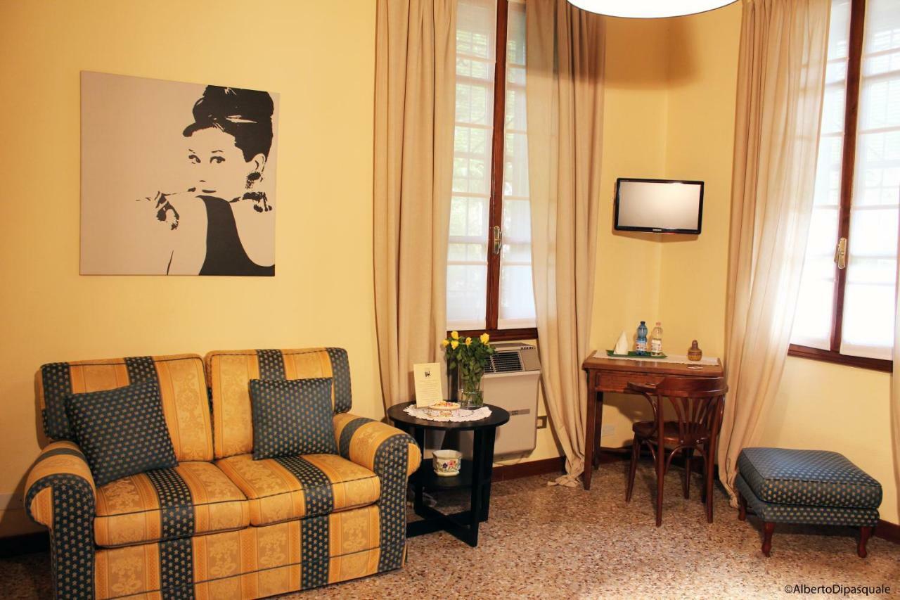 브레셀로 La Sosta Fuori Stazione B&B 외부 사진