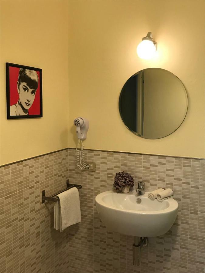 브레셀로 La Sosta Fuori Stazione B&B 외부 사진