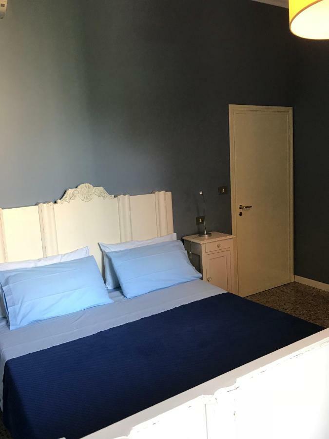 브레셀로 La Sosta Fuori Stazione B&B 외부 사진